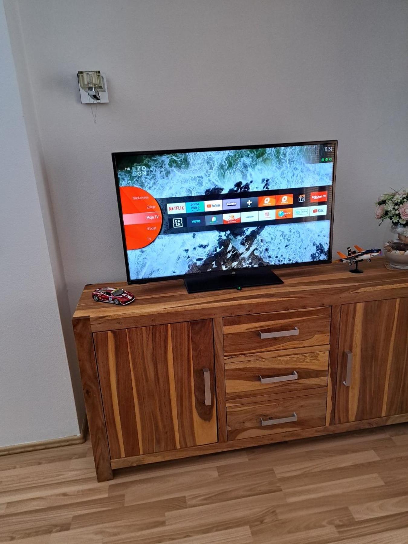 Apartament In The Center Of Poprad-Free Parking Екстер'єр фото