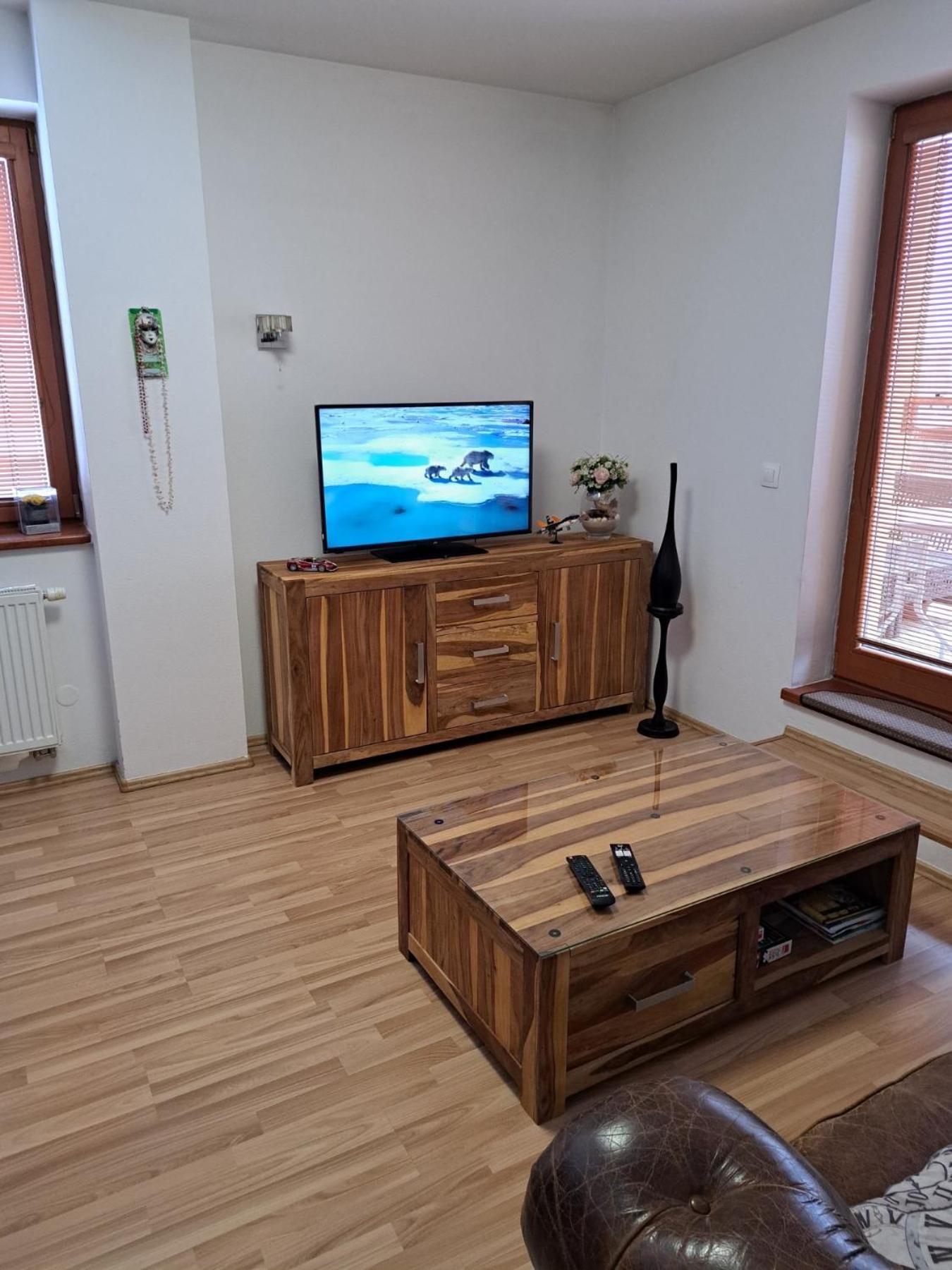 Apartament In The Center Of Poprad-Free Parking Екстер'єр фото